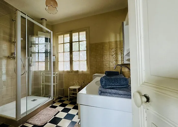 Maison Familiale 4 Chambres, 11 Personnes Holiday home